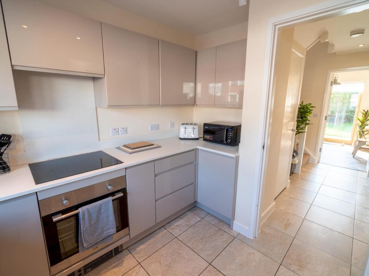 Pass The Keys New 3Bedroom House With Free Parking On Premises Nottingham Exteriör bild